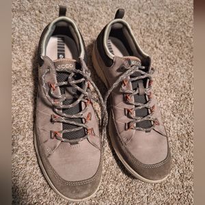 Ecco Light Brown Suede Walking Shoes | 8.5